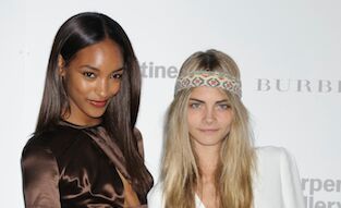 Cara Delevingne & Jourdan Dunn in Victoria's Secret show