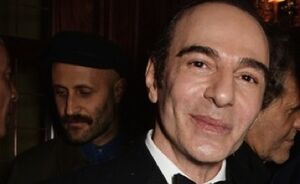 Galliano verkiest London boven Parijs