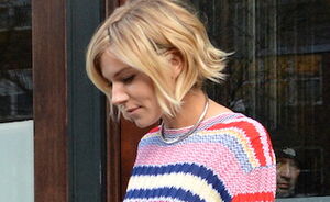 OOTD: Sienna Miller in een stripy maxi