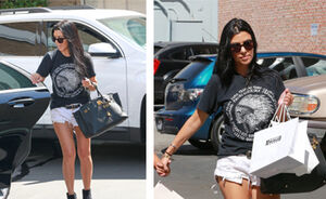 OOTD: Kourtney Kardashian in jeans shortje