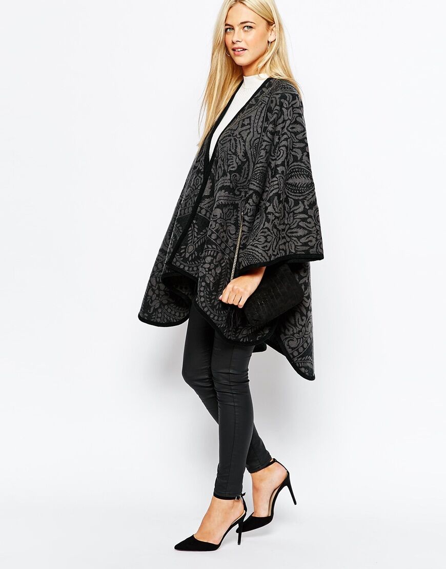 Oasis Paisley Cape