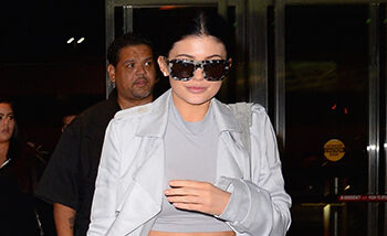 OOTD: Kylie Jenner in croptop met killerheels