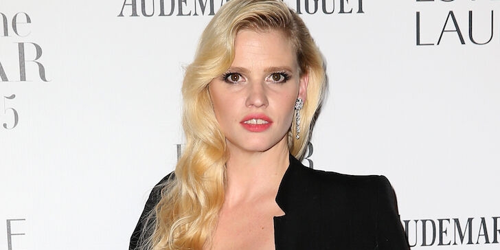 Get the Look of Lara Stone