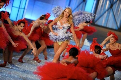 Victoria's Secret fashion show 2011