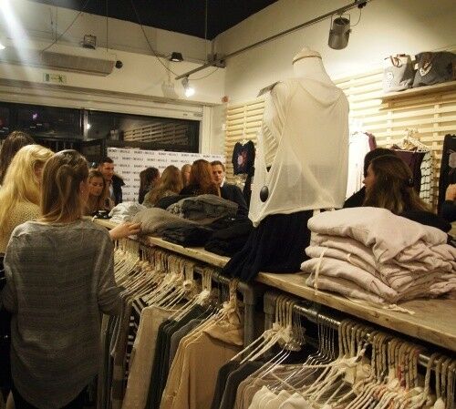 Brandy &amp; Melville opening