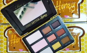 Too Faced heeft de releasedatum van het Peanut Butter & Honey palette bekend gemaakt