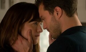 WIN: 3x2 kaartjes voor Fifty Shades Darker + boek en dvd