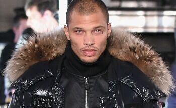 Gevangenisknapperd Jeremy Meeks maakt zijn New York Fashion Week debuut