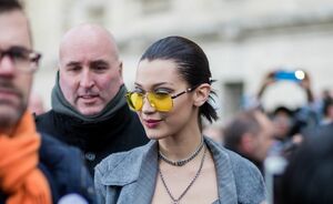 Bella Hadid gaat voor een compleet nieuwe look