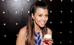 Kourtney Kardashian is de afgelopen 10 jaar nauwelijks veranderd 