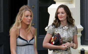 De schrijvers van Gossip Girl brengen deze serie weer tot leven en het is geweldig