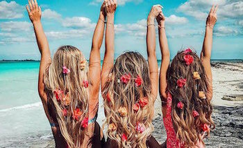 8 hacks voor genante, zomerse beautyproblemen