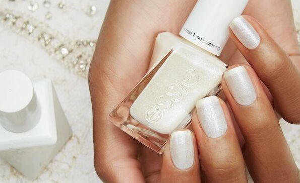 Ga je trouwen? Dit zijn de do's & don'ts voor een bruidsmanicure