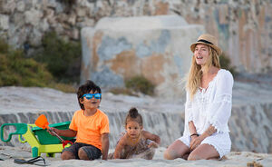 Dit is hoe Doutzen Kroes met haar kids vakantie viert in Frankrijk