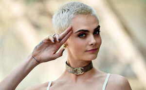 Cara Delevingne werd 25 jaar en vierde het groots