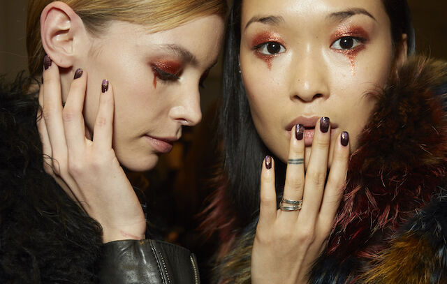 Gespot: nature nail look @ New York Fashion Week