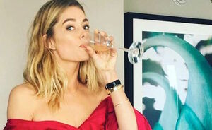 Waarom Doutzen voor rood koos tijdens het Met gala