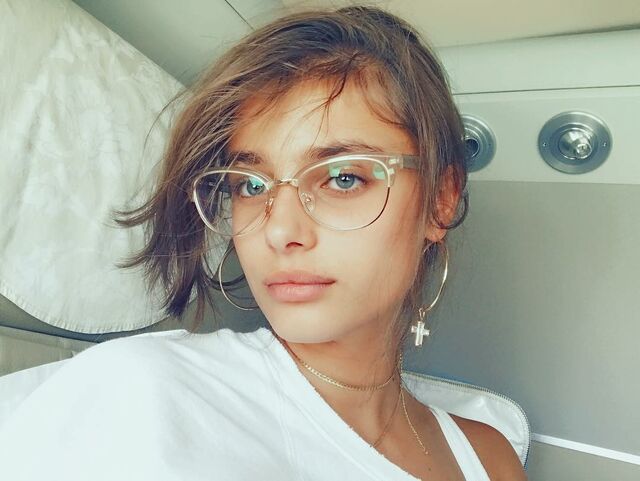 Taylor hill hoop earrings celebs