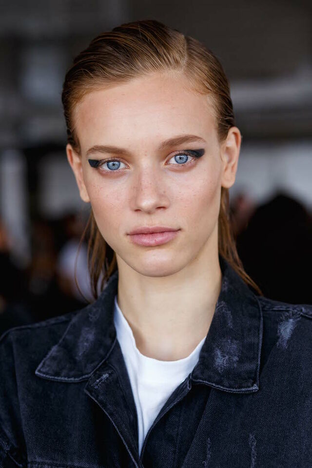 Gespot tijdens NYFW: rounded winged eyeliner