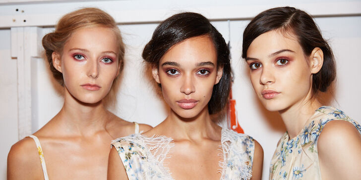 Deze beauty looks van de catwalk wil je wél kopiëren