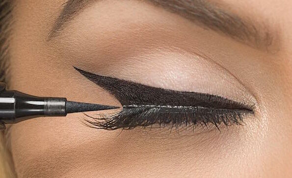 Dit is de juiste eyeliner voor jouw ooglook