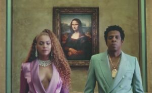 Beyoncé heeft een grappige trend gestart met haar wilde dansje in Apesh*t clip