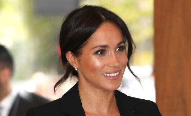 Dit is het budget product wat Meghan Markle's visagist voor haar gebruikte als highlighter