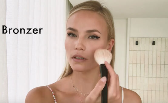 Natasha Poly's perfecte cat-eye in 3 stappen