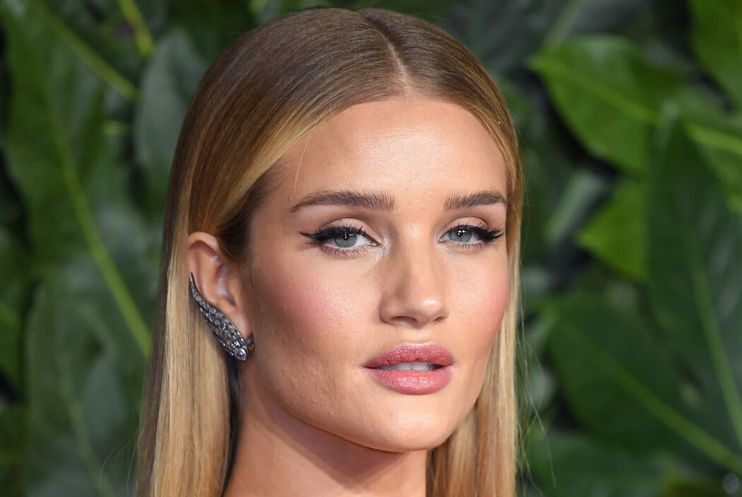 Topmodel Rosie HW heeft last van acne en dit is wat ze doet om het te verminderen