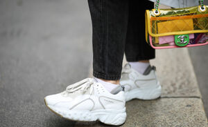 15 x de allercoolste sneakers van dit moment om jouw outfit een sportieve touch te geven