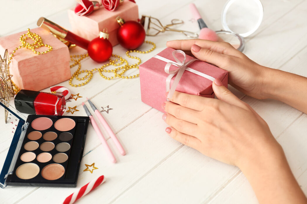 De leukste collecties om deze kerst cadeau te doen aan een make-up liefhebber