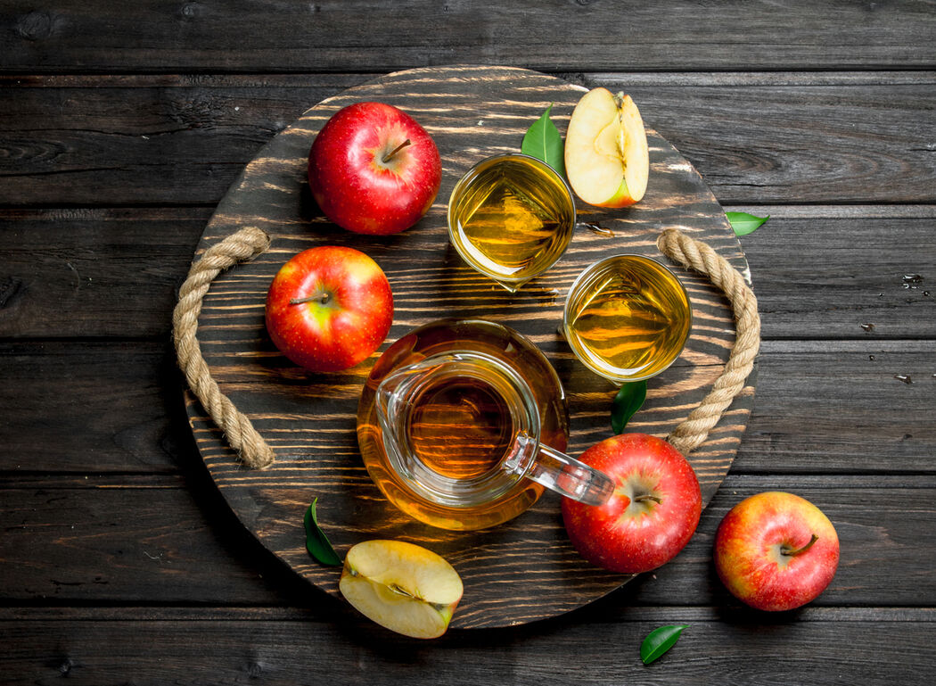 De grote voordelen aan het gebruiken van appelazijn in jouw beautyroutine 