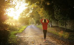 4 voordelen van wandelen ten opzichte van hardlopen