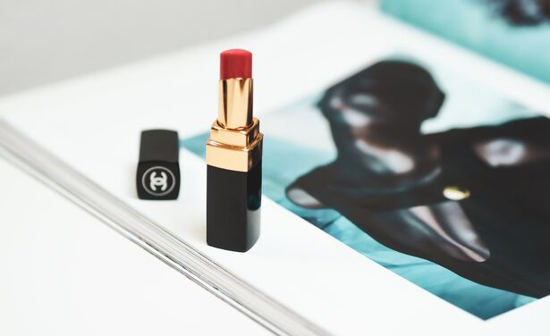 Dit zijn de 5 grootste lipsticktrends van herfst 2020