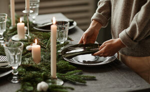 Diner organiseren in december? Deze decoratie kan niet missen op je eettafel