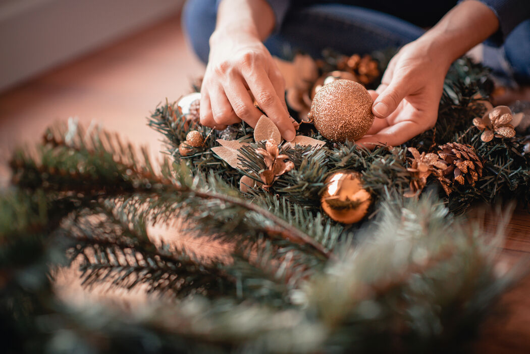 Zelf een kerstkrans maken? Dat doe je zo!