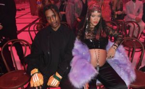 Zien: zwangere Rihanna showt babybump tijdens Gucci-show