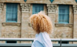 Dit is de perfecte shampoo om jouw haarkleur zo lang mogelijk te behouden