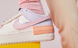 Fashion trend: dit zijn de populairste WMNS sneakers van 2022