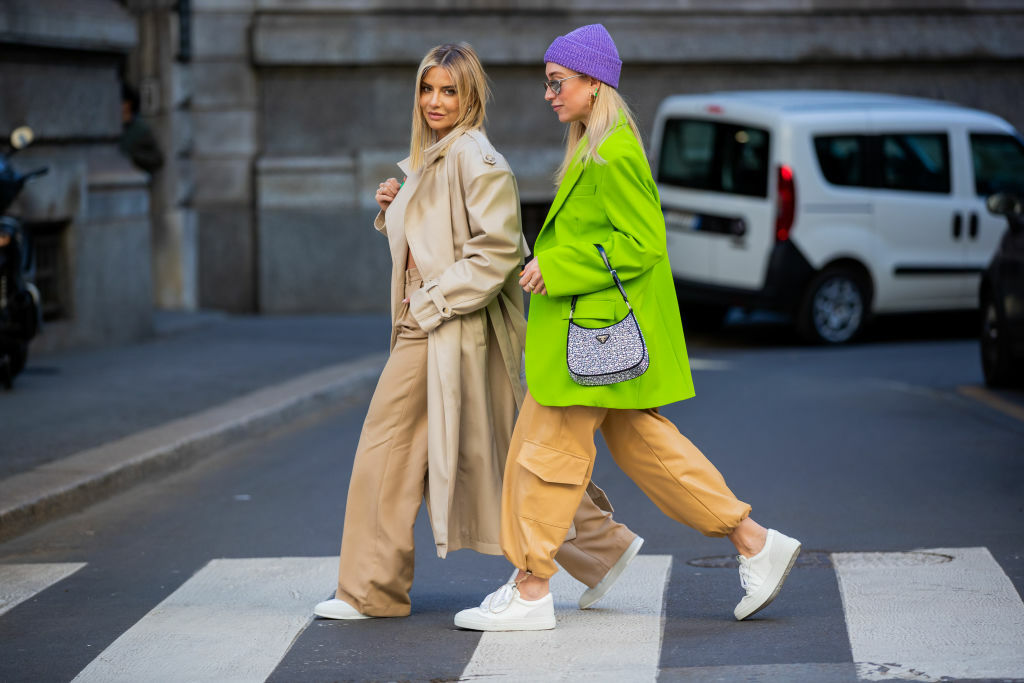 Deze cargo broek van Mango is de must-have voor deze zomer