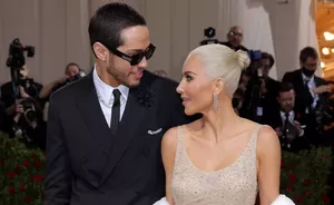 Het gerucht gaat dat Kim Kardashian en Pete Davidson weer samen zijn