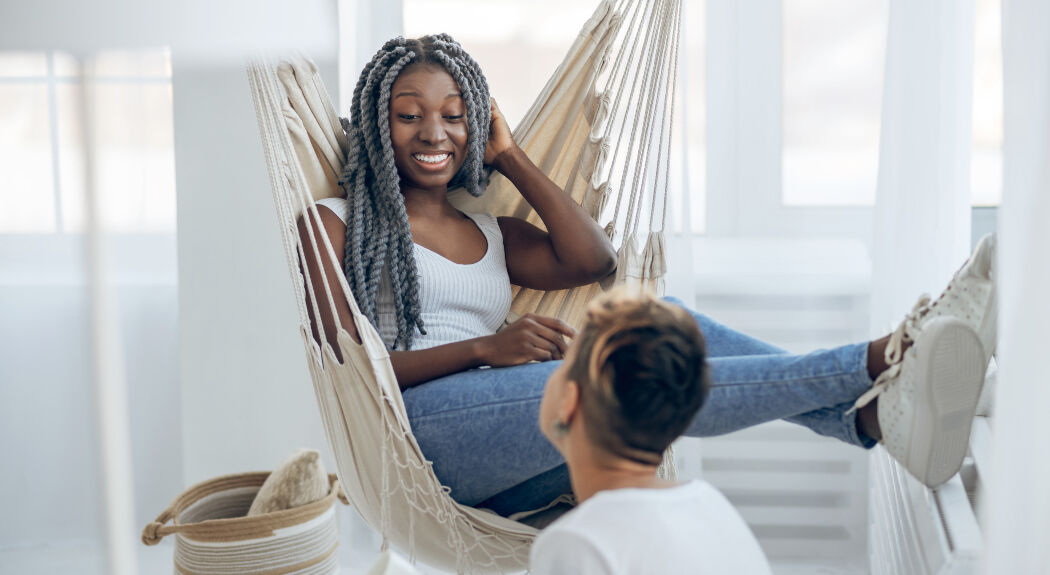 Cozy! De 5 leukste hangstoelen voor in je woonkamer