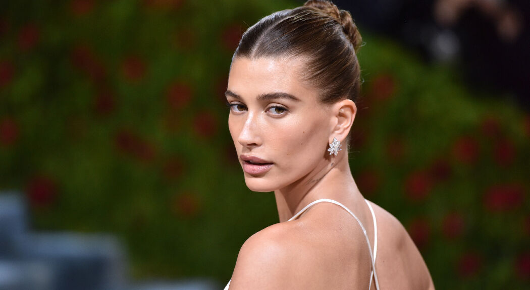 Hailey Bieber is niet zwanger: "cyste aan eierstok"