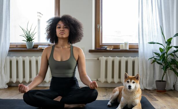 Met deze yoga posities voor beginners word óók jij helemaal zen