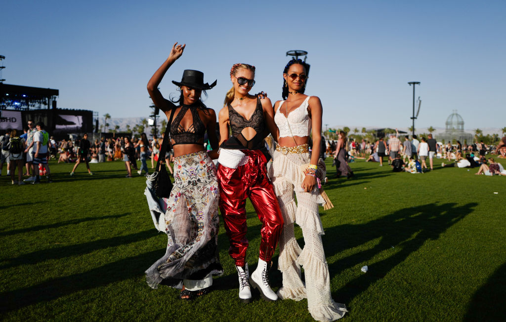 Ga jij deze zomer naar een festival? Dit is de leukste outfit inspiratie