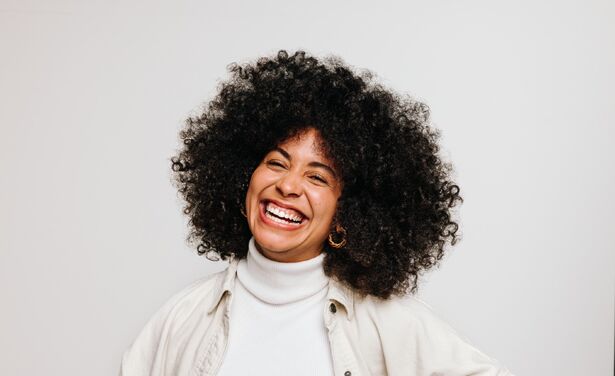 Healthy teeth hack: zo voorkom je gele aanslag op je tanden