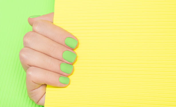 Neon groene nagels zijn in: dit is hoe jij deze kleur kunt rocken