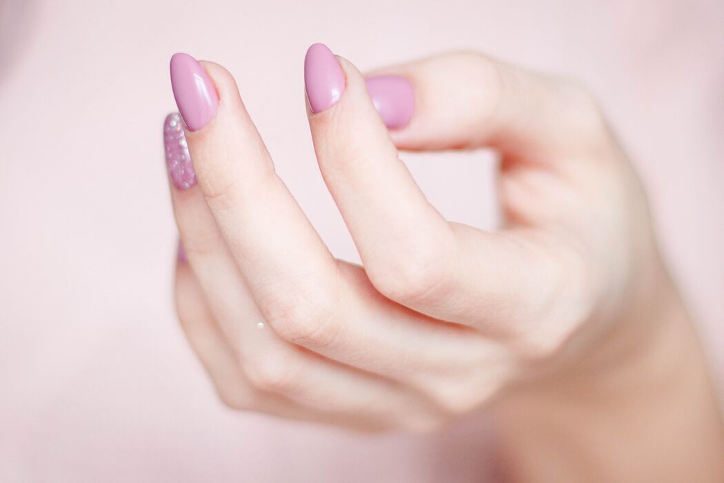 Lifehack: zó blijft je nagellak langer op je nagels zitten