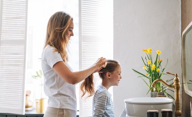 Dit is waarom je je haarborstel moet schoonmaken