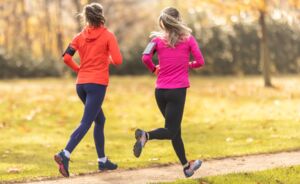 Het wordt steeds warmer buiten; zo houd jij deze keer wél het hardlopen vol